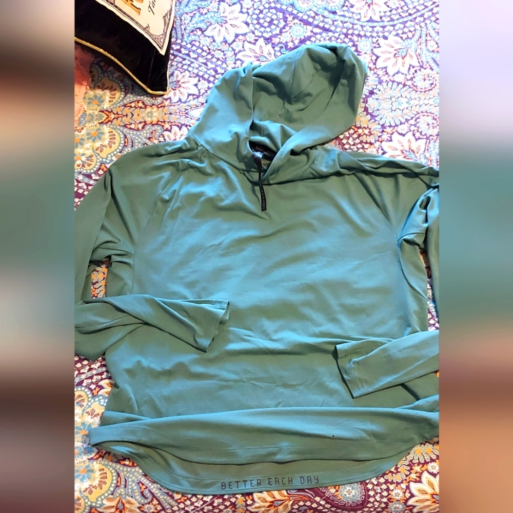 Men's Lululemon Light Weight Sage Green Hoodie Sweater